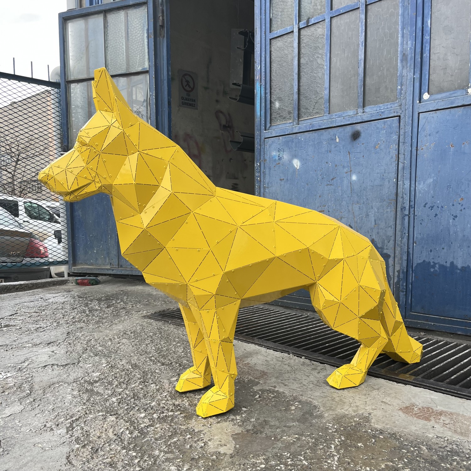 Metal Animal Sculptures and Wall Art for Artistic Home Decor